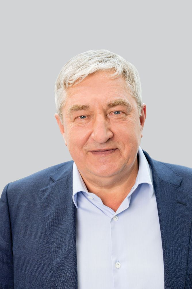 Поздравляем А. М. Ускова!