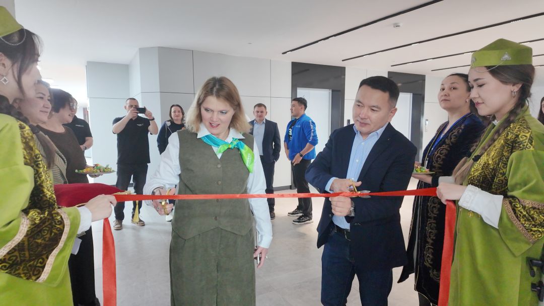 «Август» открыл учебную аудиторию и провел универсиады в Казахстане