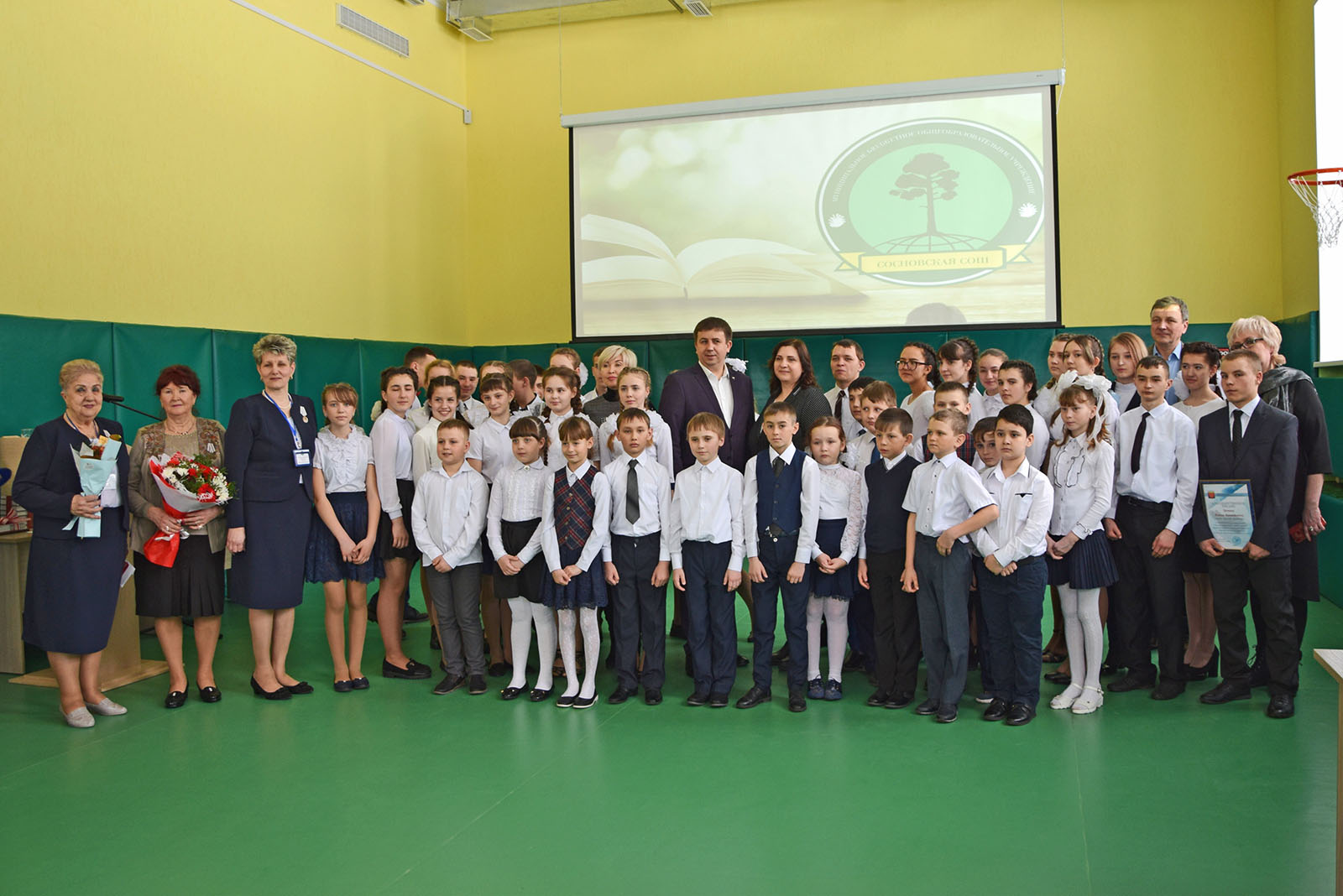 «Август» поддерживает образовательные проекты в Кузбаcсе